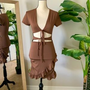 Form fitting brown open tie dress